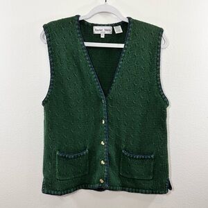 Baxter & Wells Subtle Cable Knit Sweater Vest P/S Grandpacore / Dark Academia